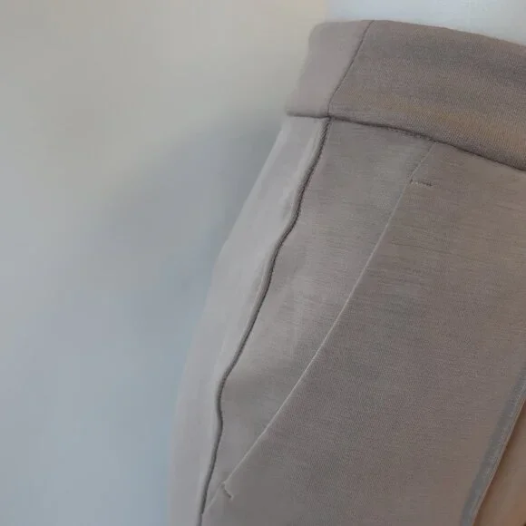 NWT Womens Lululemon Taupe (Item-134) Softstreme Pintuck Mid-Rise Pant XS - Picture 7 of 15